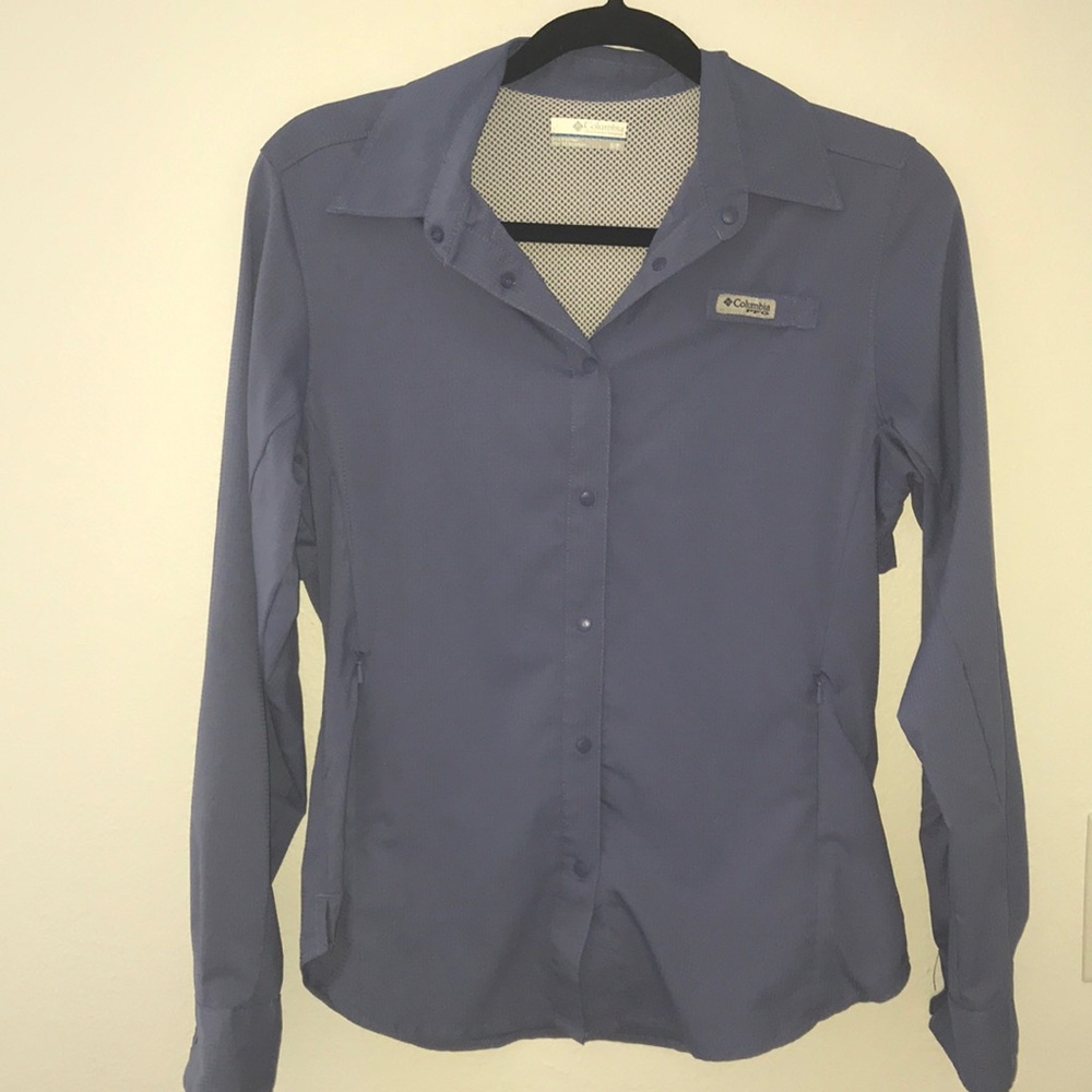Columbia Women’s PFG button down Small